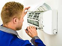 A/C repair and installation technician
